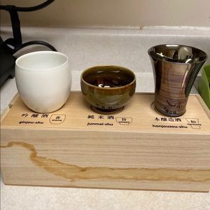 Sake tasting cup set